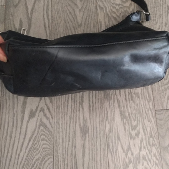 Beautiful vintage genuine leather bag 🌼🌸🍀 - Picture 7 of 8